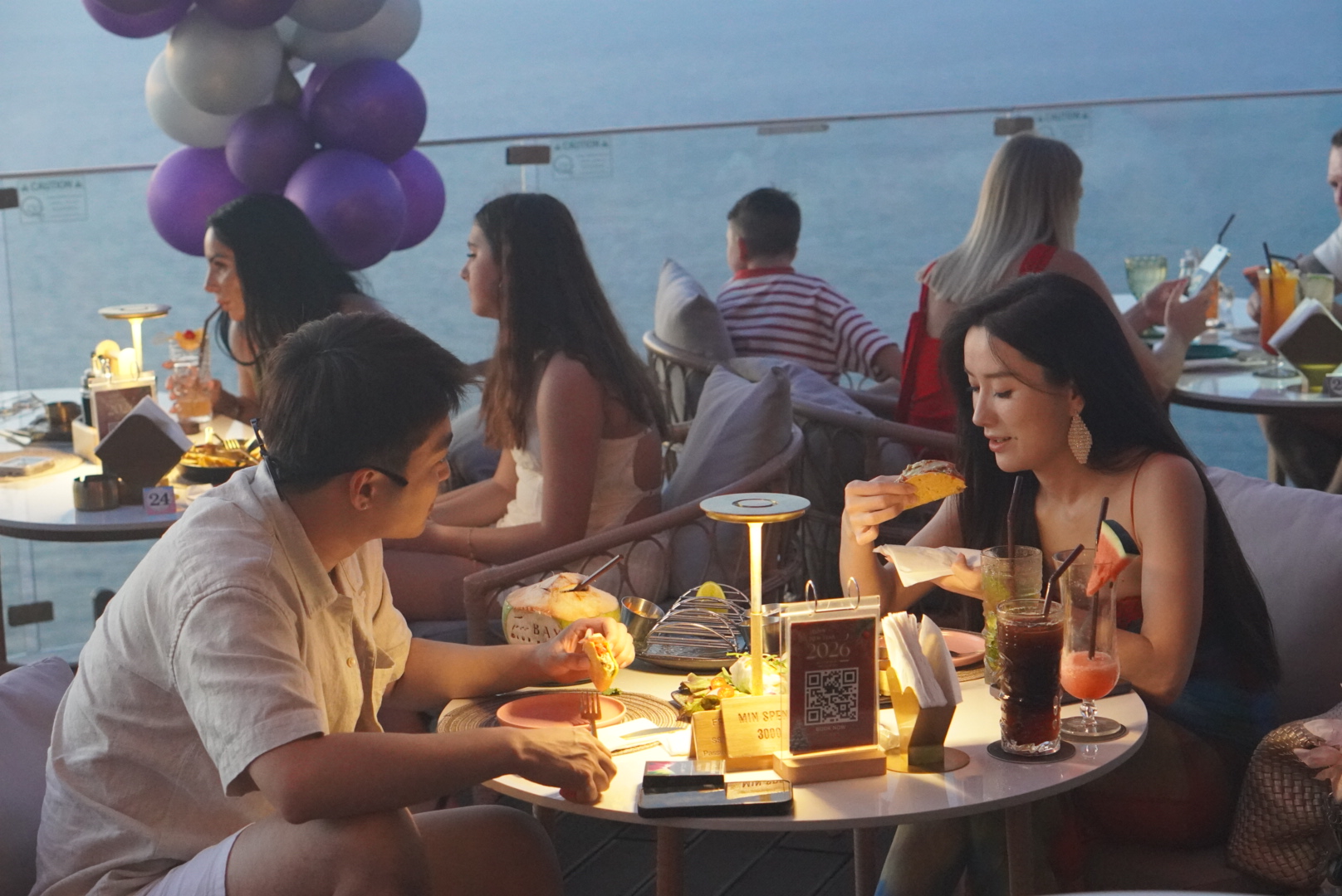 Couple dining at Tree Bay